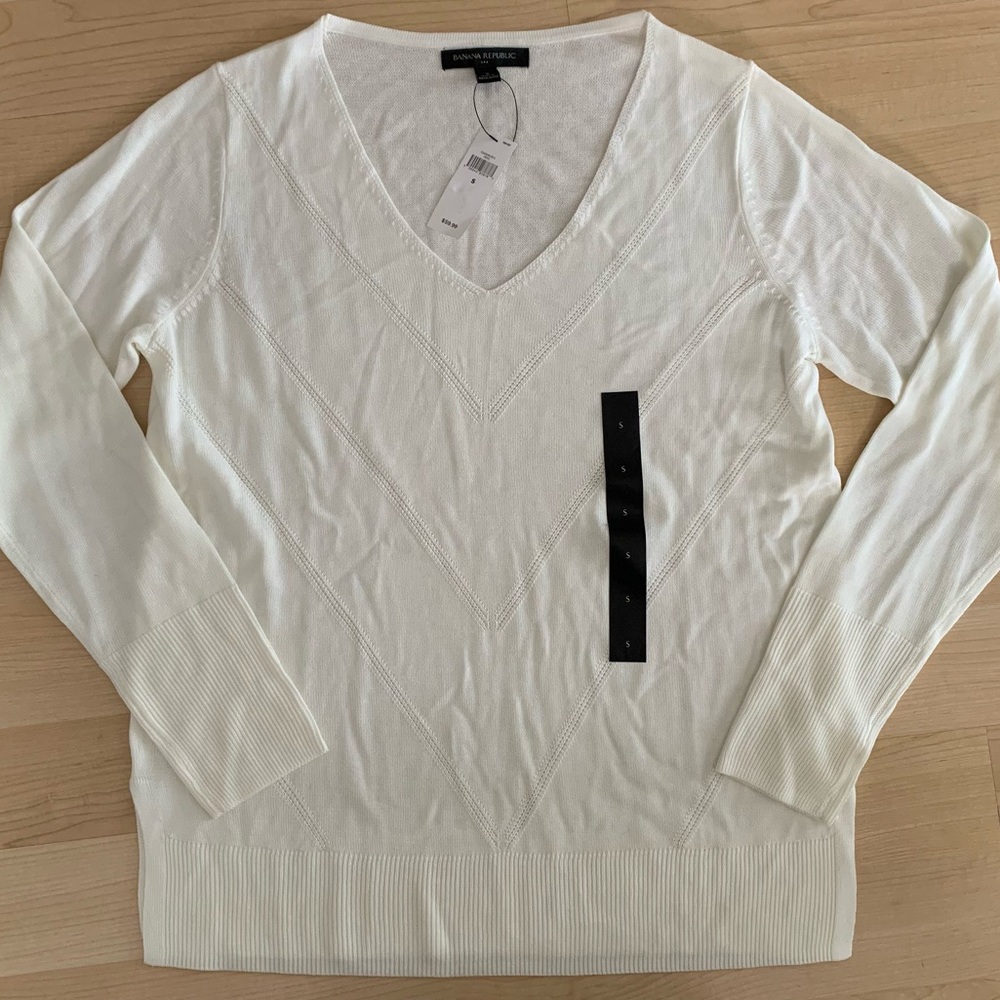 NWT: Banana Republic V-Neck Sweater (White)